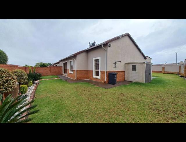 3 BEDROOM PROPERTY TO RENT IN MONAVONI